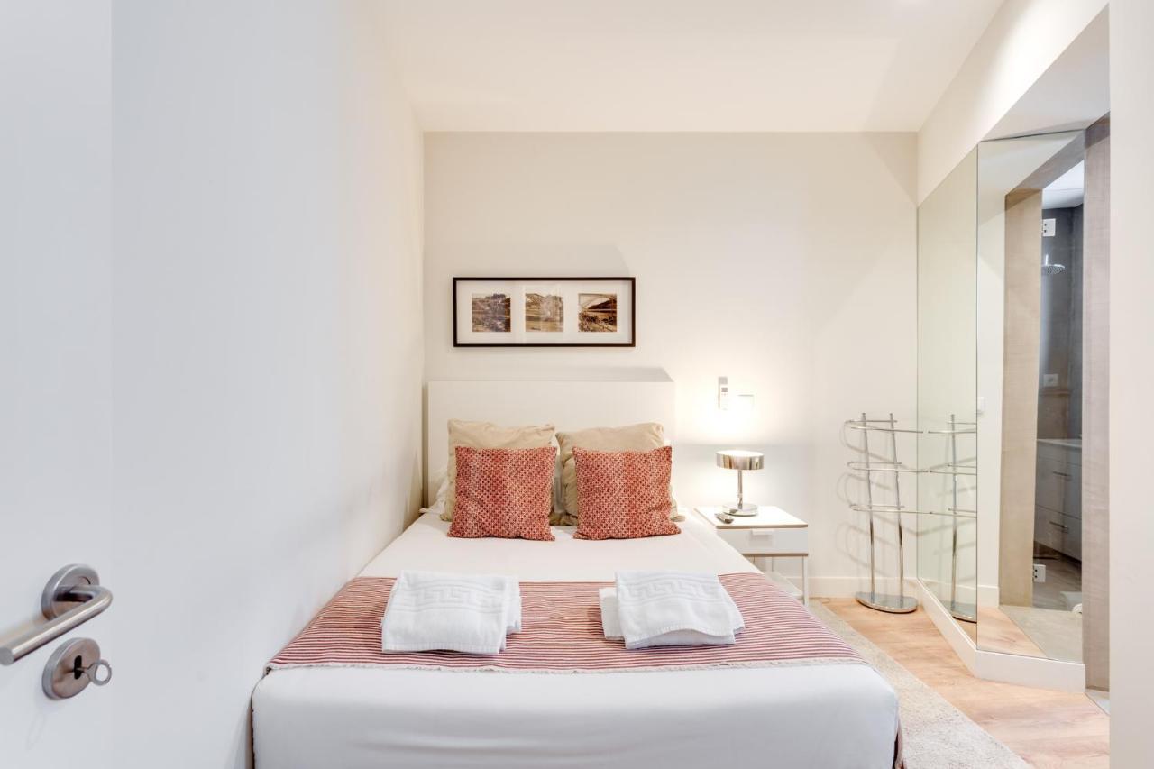 Tiara Downtown Apartments By Da'Home OOporto Exteriör bild